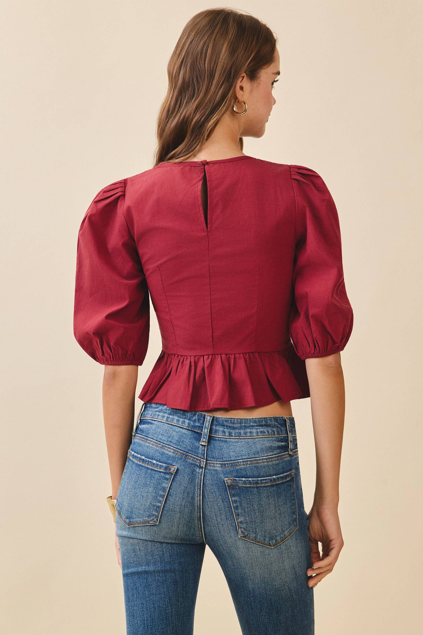 TCEC Horizontal Ruched Detail Back Keyhole Peplum Top