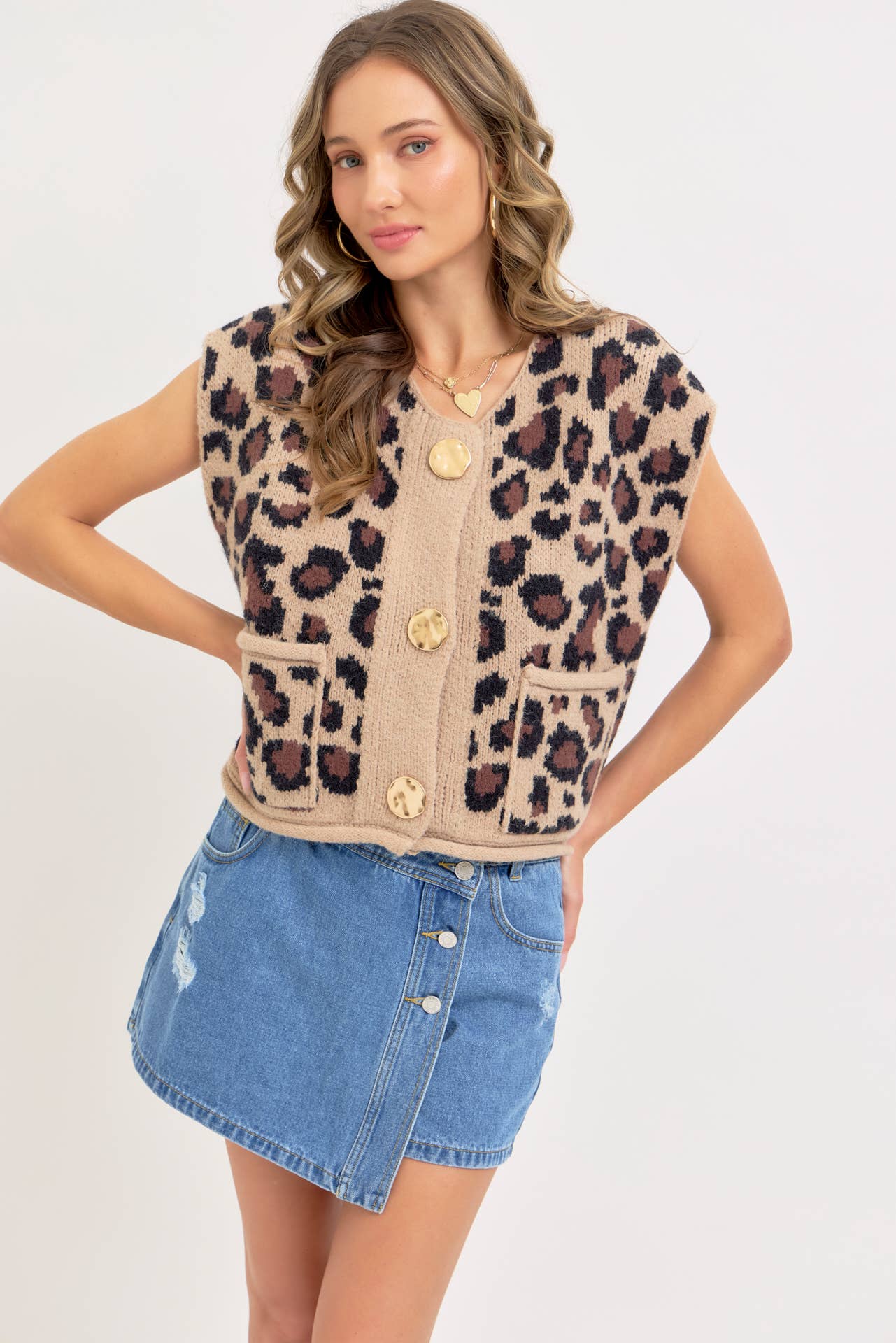 LEOPARD PRINT KNIT BUTTON-UP SWEATER TOP