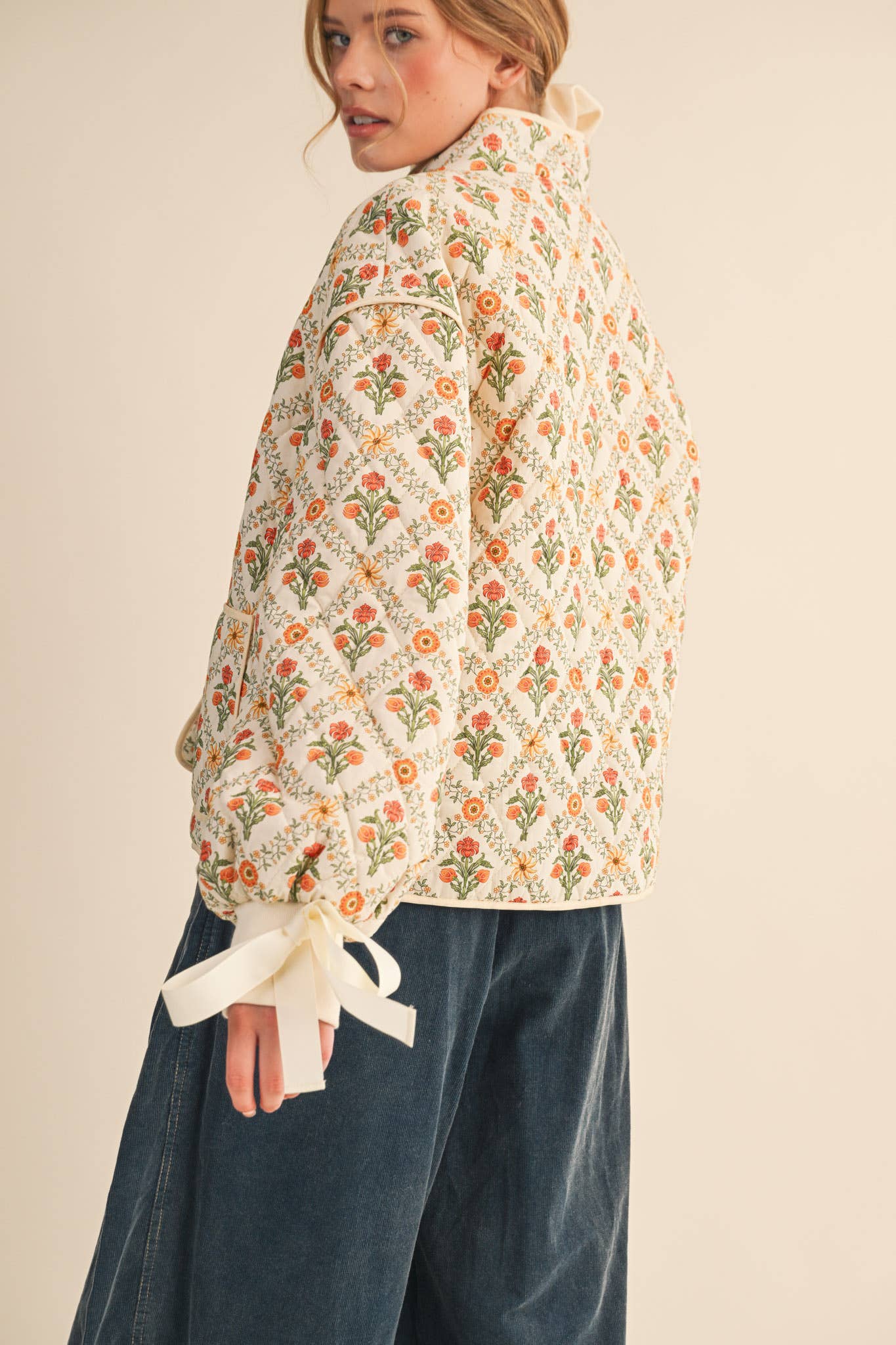 FLORAL QUILTED JACKET WITH RIBBON DETAIL MJK4431