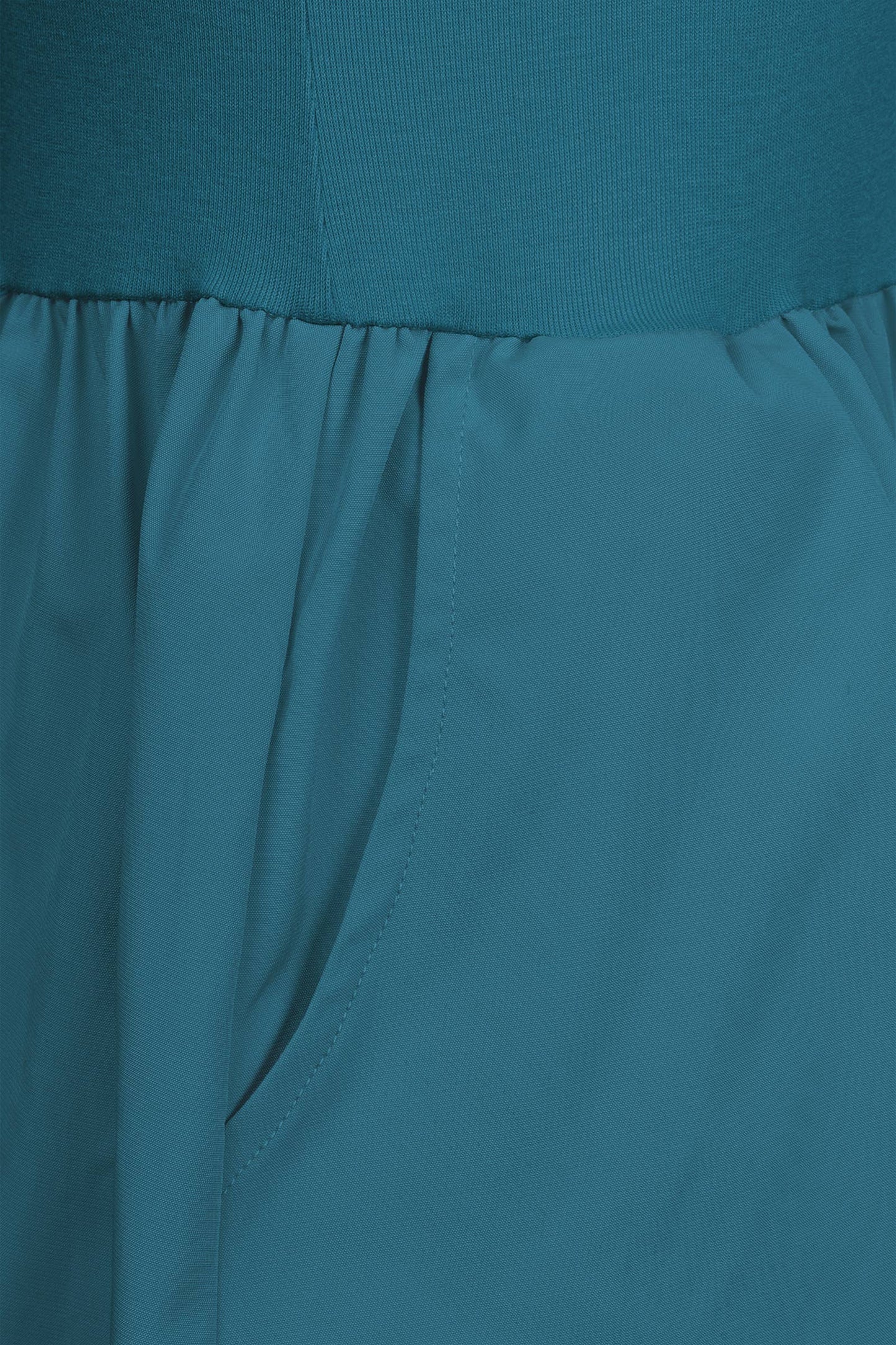 Sleeveless Neck Midi Dress