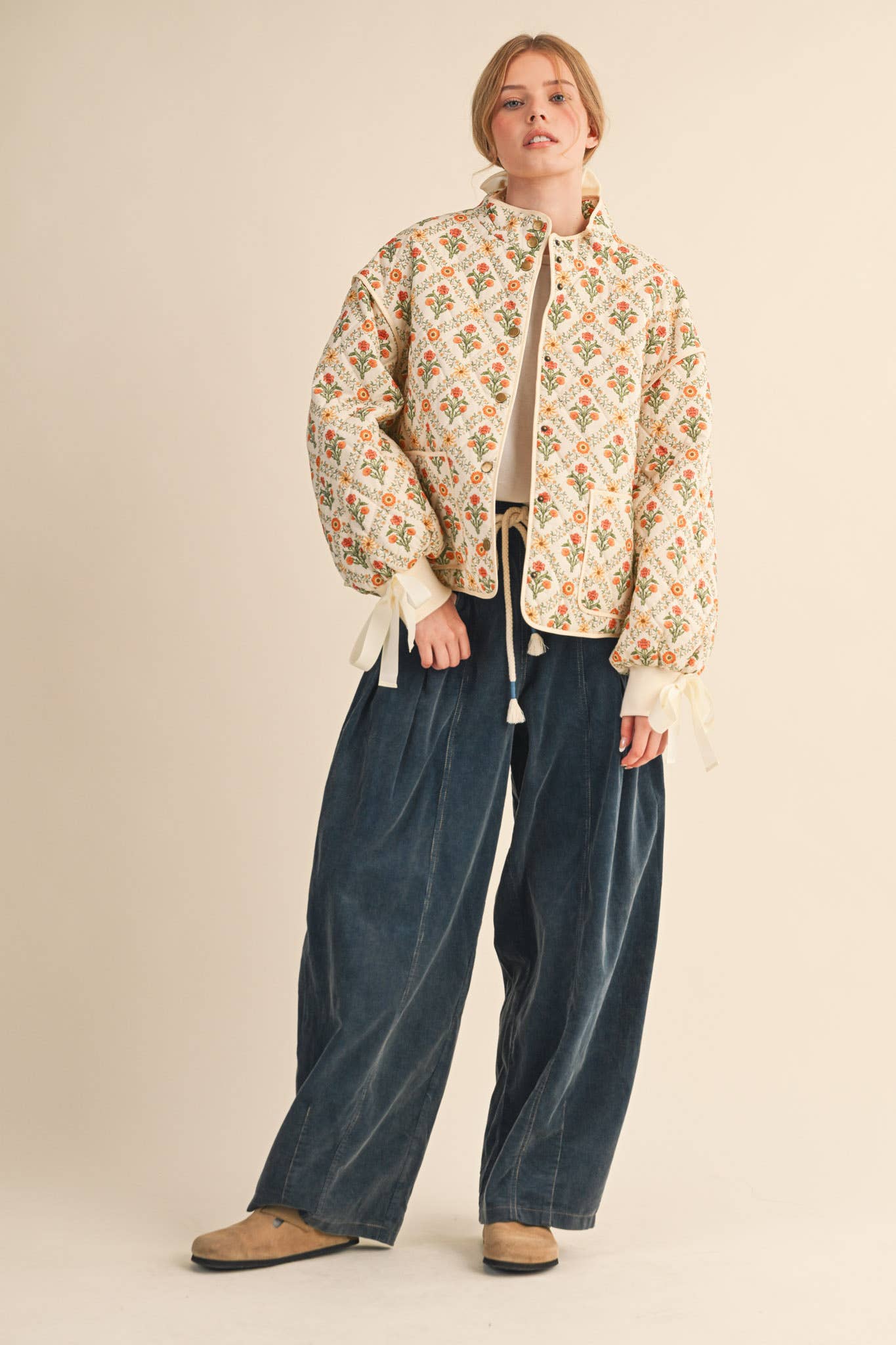 FLORAL QUILTED JACKET WITH RIBBON DETAIL MJK4431