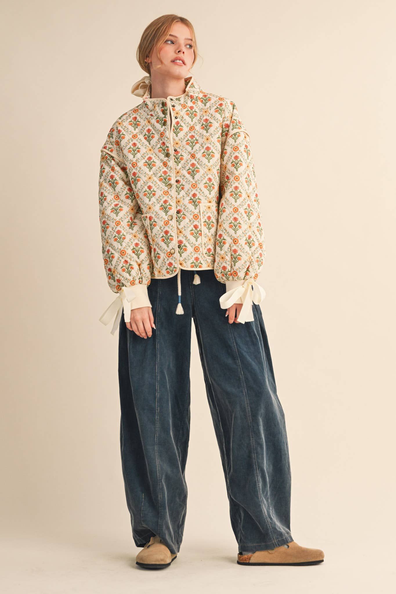 FLORAL QUILTED JACKET WITH RIBBON DETAIL MJK4431
