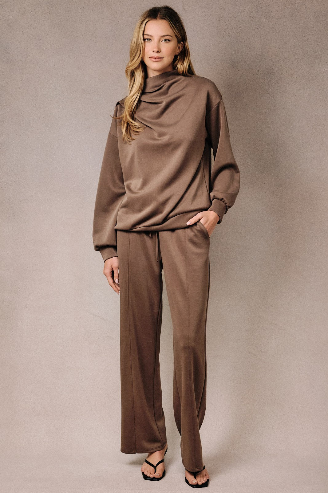 Sunday Edition Taupe Lounge Set (AP5905) (AP5904)