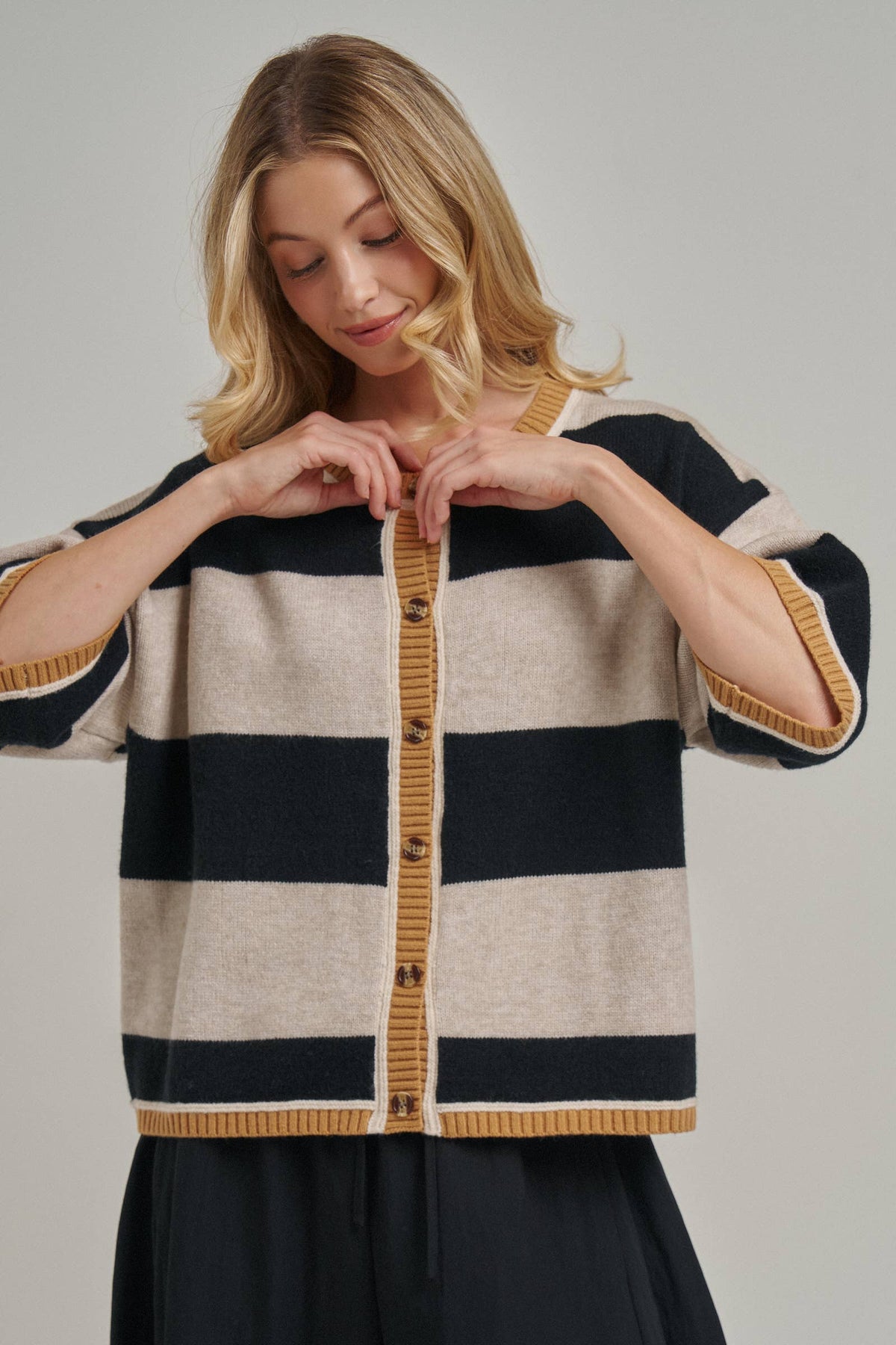 BON WIDE STRIPE LOOSE FIT SWEATER CARDIGAN_JLT00402-01