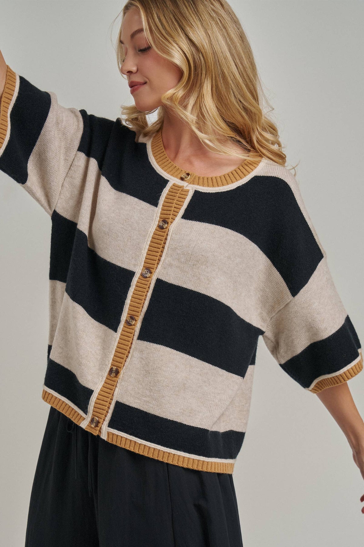 BON WIDE STRIPE LOOSE FIT SWEATER CARDIGAN_JLT00402-01