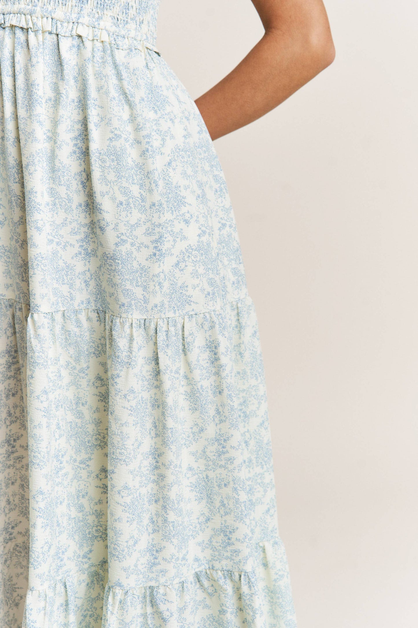 J. NNA FLORAL PRINT EMPIRE NECKLINE MAXI DRESS