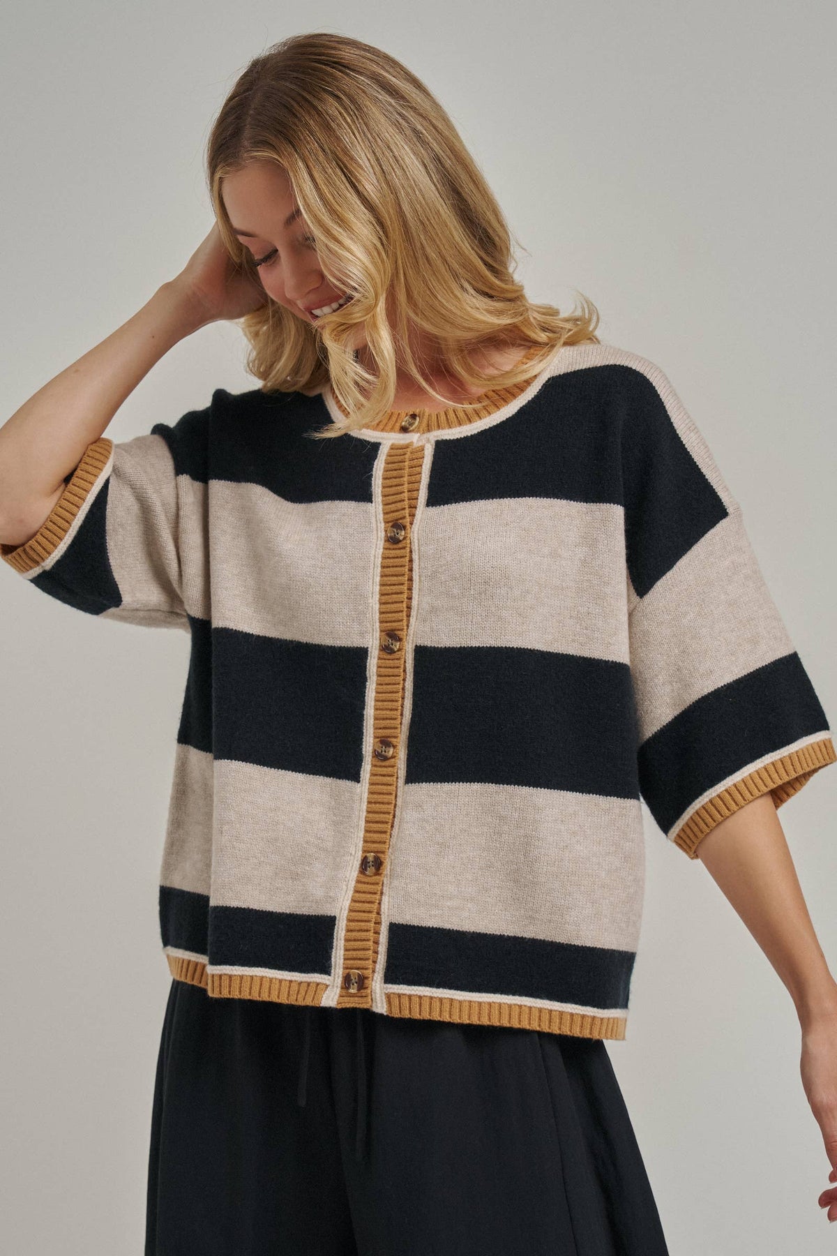 BON WIDE STRIPE LOOSE FIT SWEATER CARDIGAN_JLT00402-01