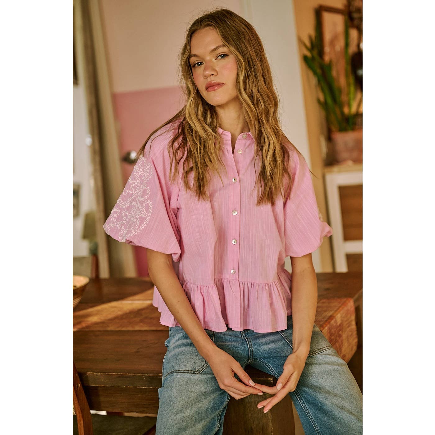EMBROIDERY BUBBLE SLEEVE PEPLUM BUTTON DOWN SHIRT