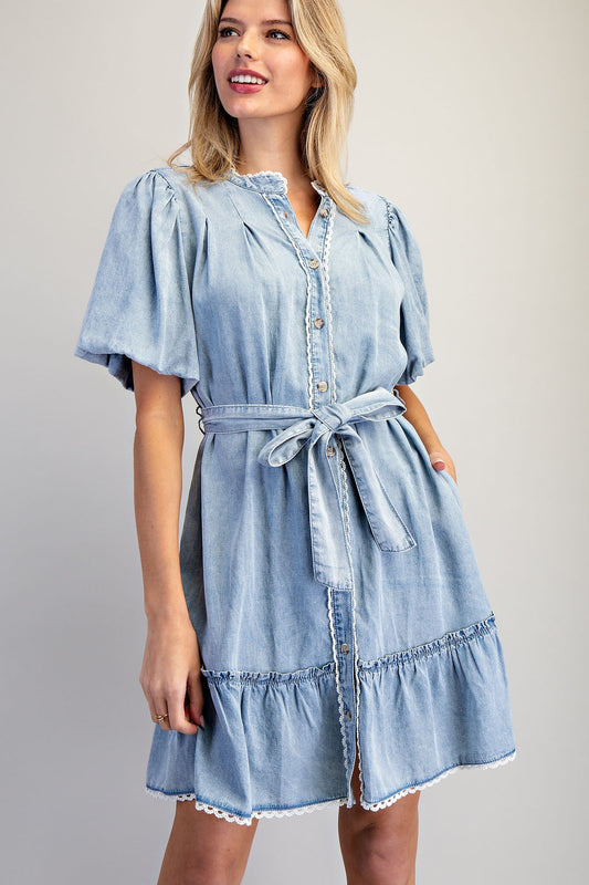 Eesome Chambray Dress