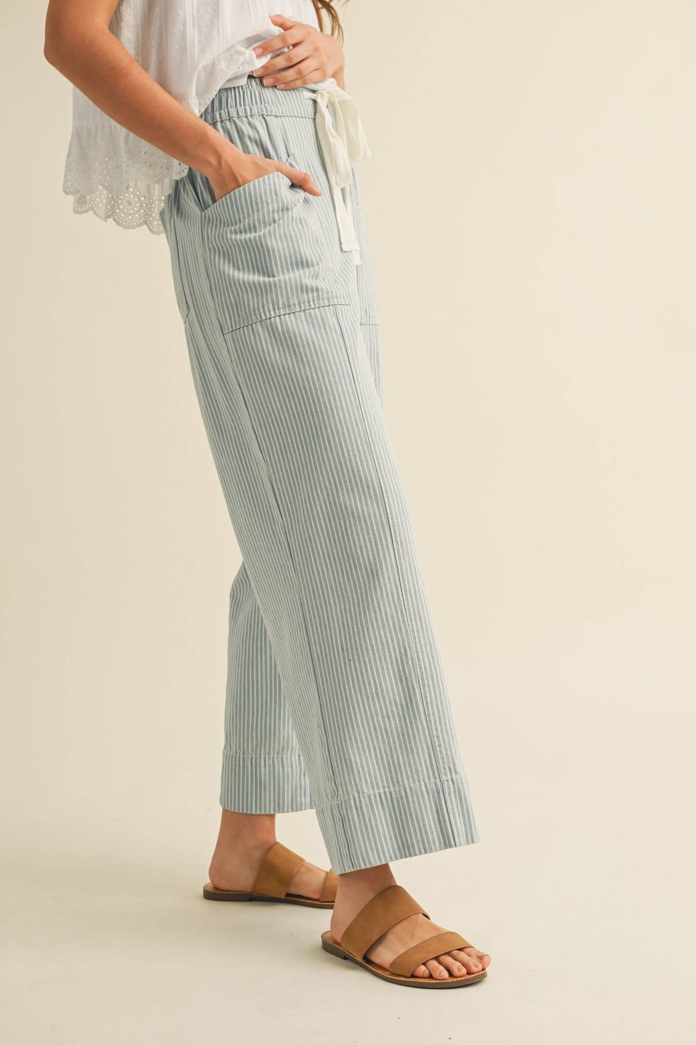 STRIPED WIDE LEG CROPPED PANTS MP3936